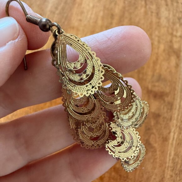 Feathered Cutout Gold-Tones Chandelier Drop Dangly Earrings - Picture 8 of 8